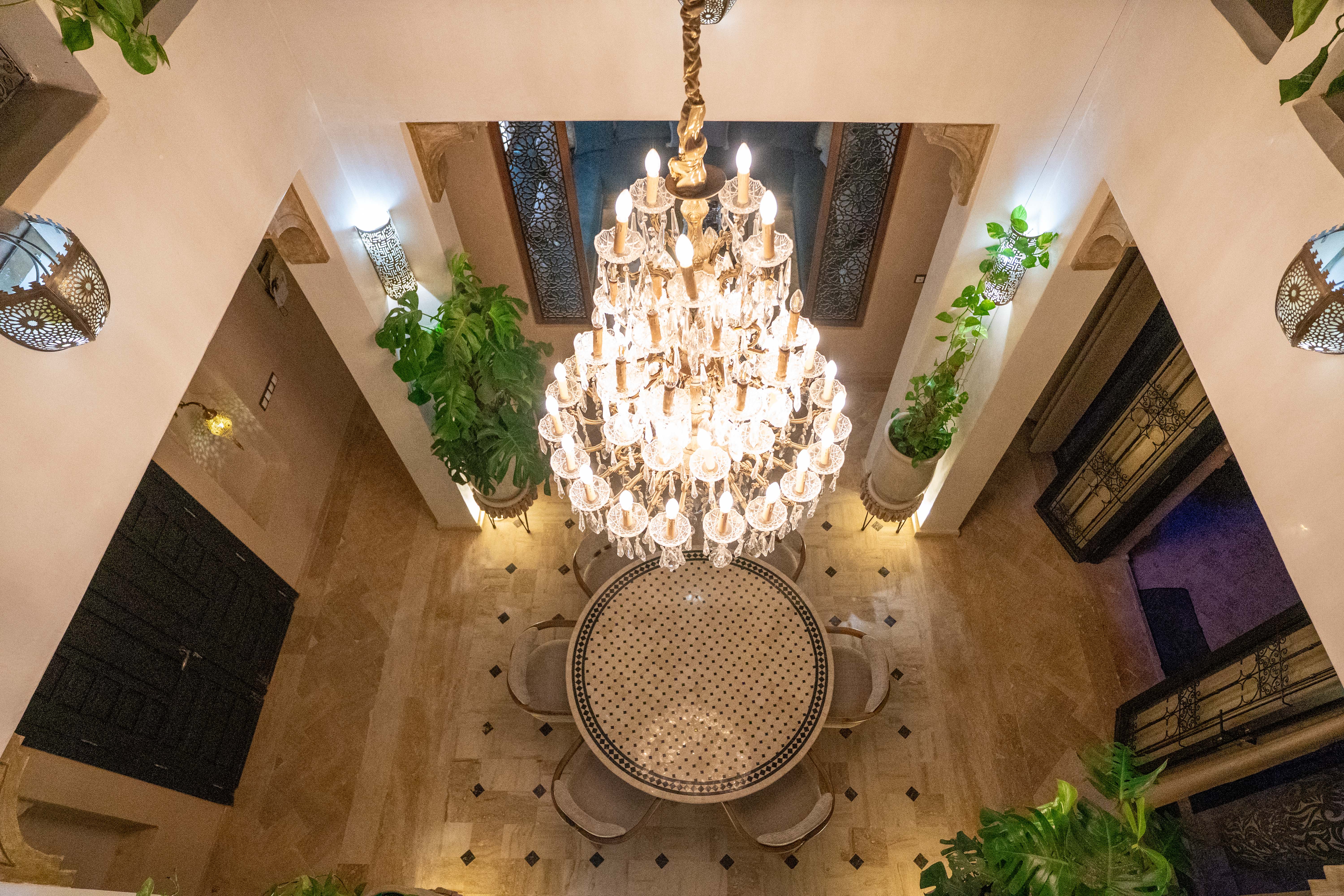 Riad Azzouina