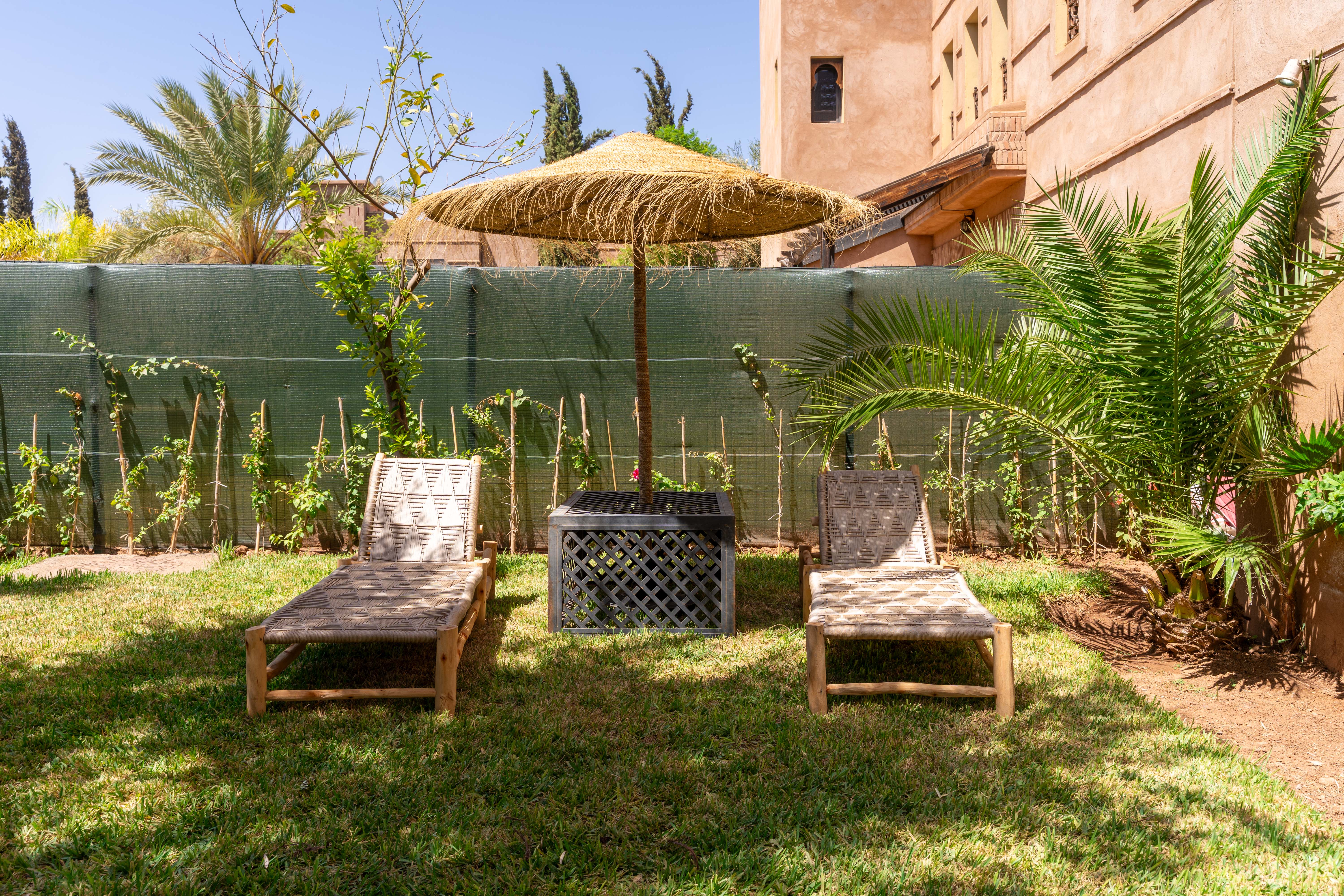 Riad Azzouina