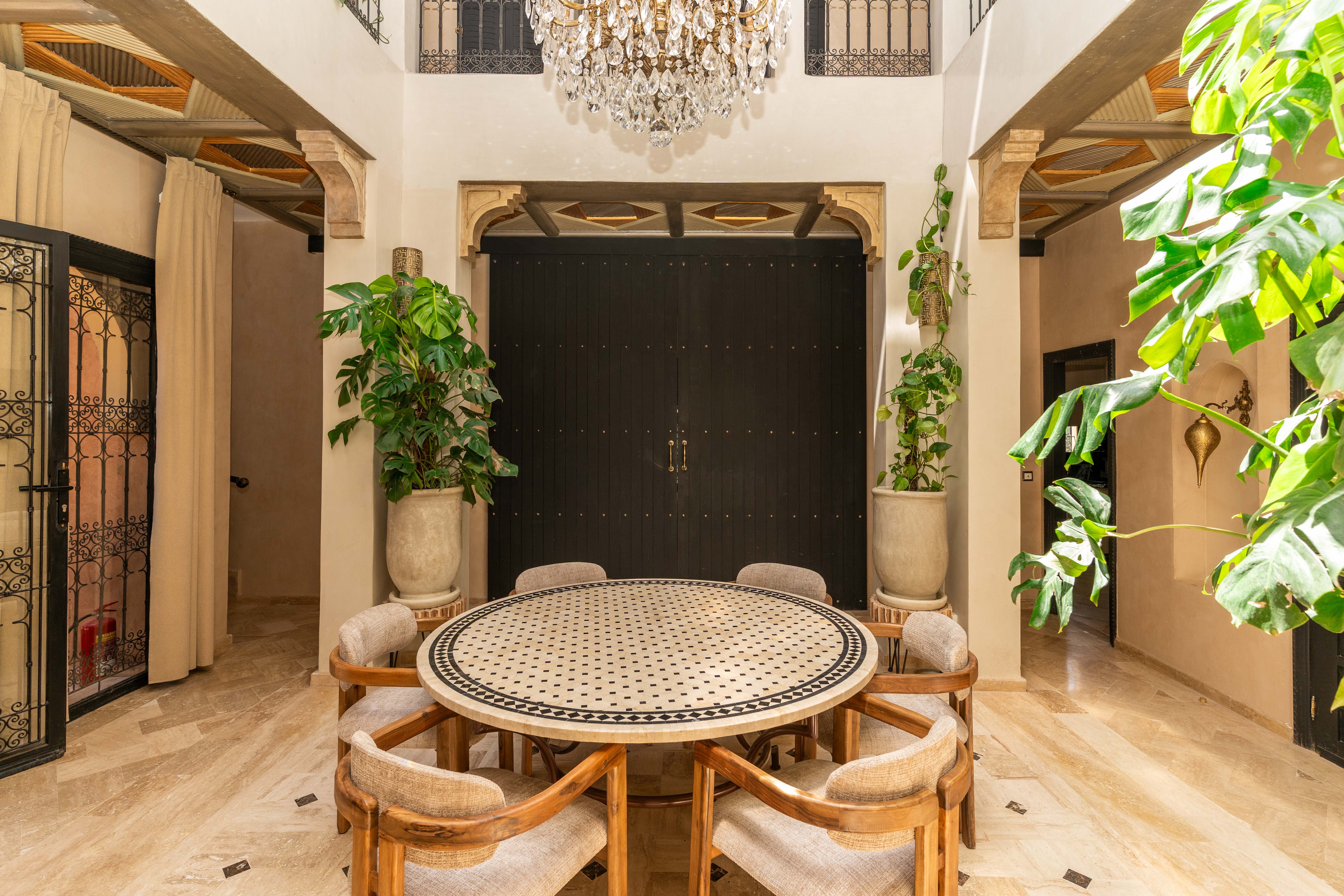 Riad Azzouina